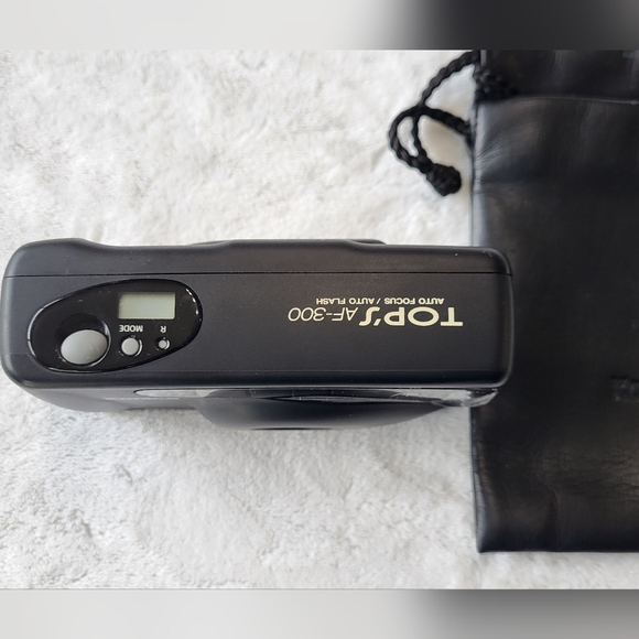 Konica Top's AF-300 Auto Focus Auto Flash 35mm Camera NOT Tested - Picture 2 of 8